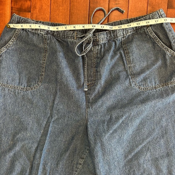 Croft & Borrow Women’s Casual Denim Capri Pants Size XL - Picture 4 of 7